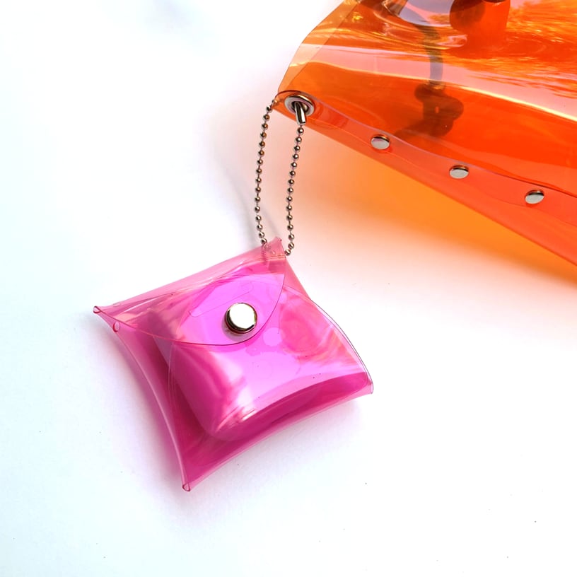 【 オーロラ airpods ケース 】 レター型 クリアポーチ ／ クリアケース イヤホン スマホ iphone ・ 虹色 防水 ビニール PVC ｜ フェス アウトドア レジャー おすすめ acp pst