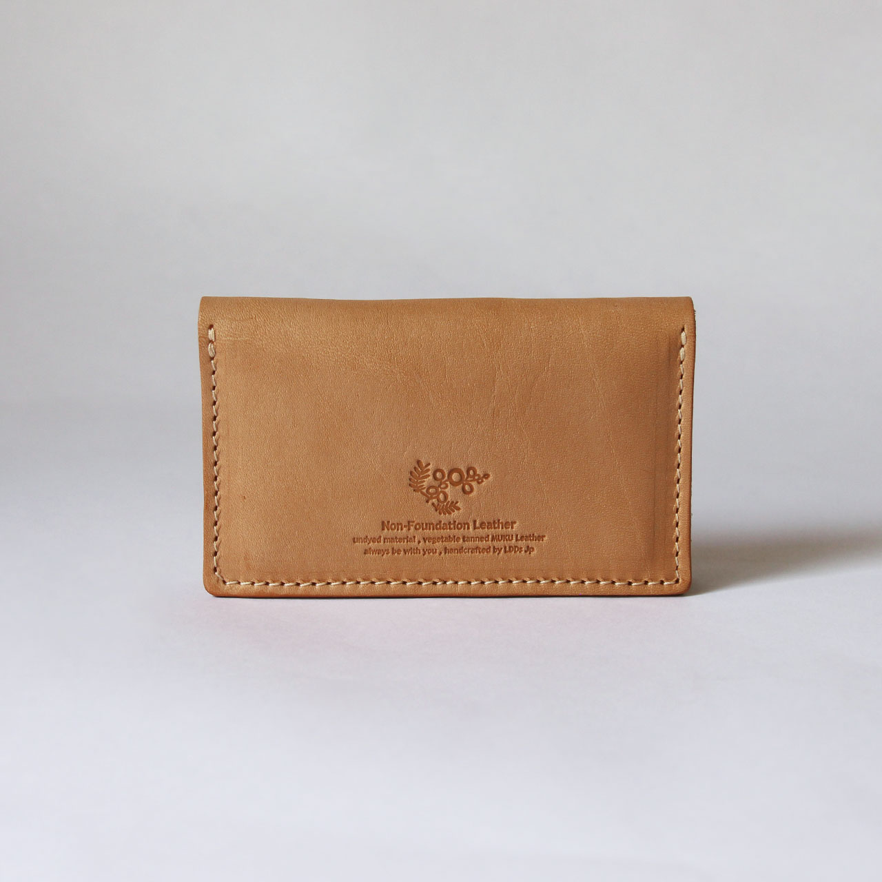 正規 ヴェルサーチ クラシック ロゴ文字カードケース茶 ブラウンレザー 名刺入れ 正規 ヴェルサーチ クラシック ロゴ文字カードケース茶 ブラウン