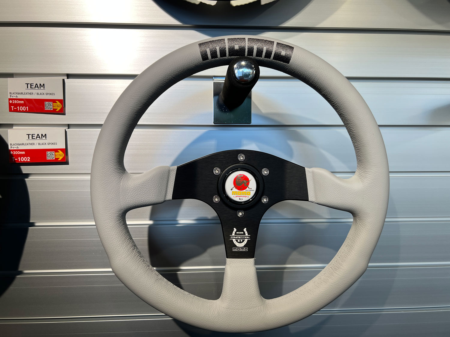 ��MOMO���ƥ����YEAR��ǥ��COMPETITION350 JAPAN LIMITED EDITION 2026