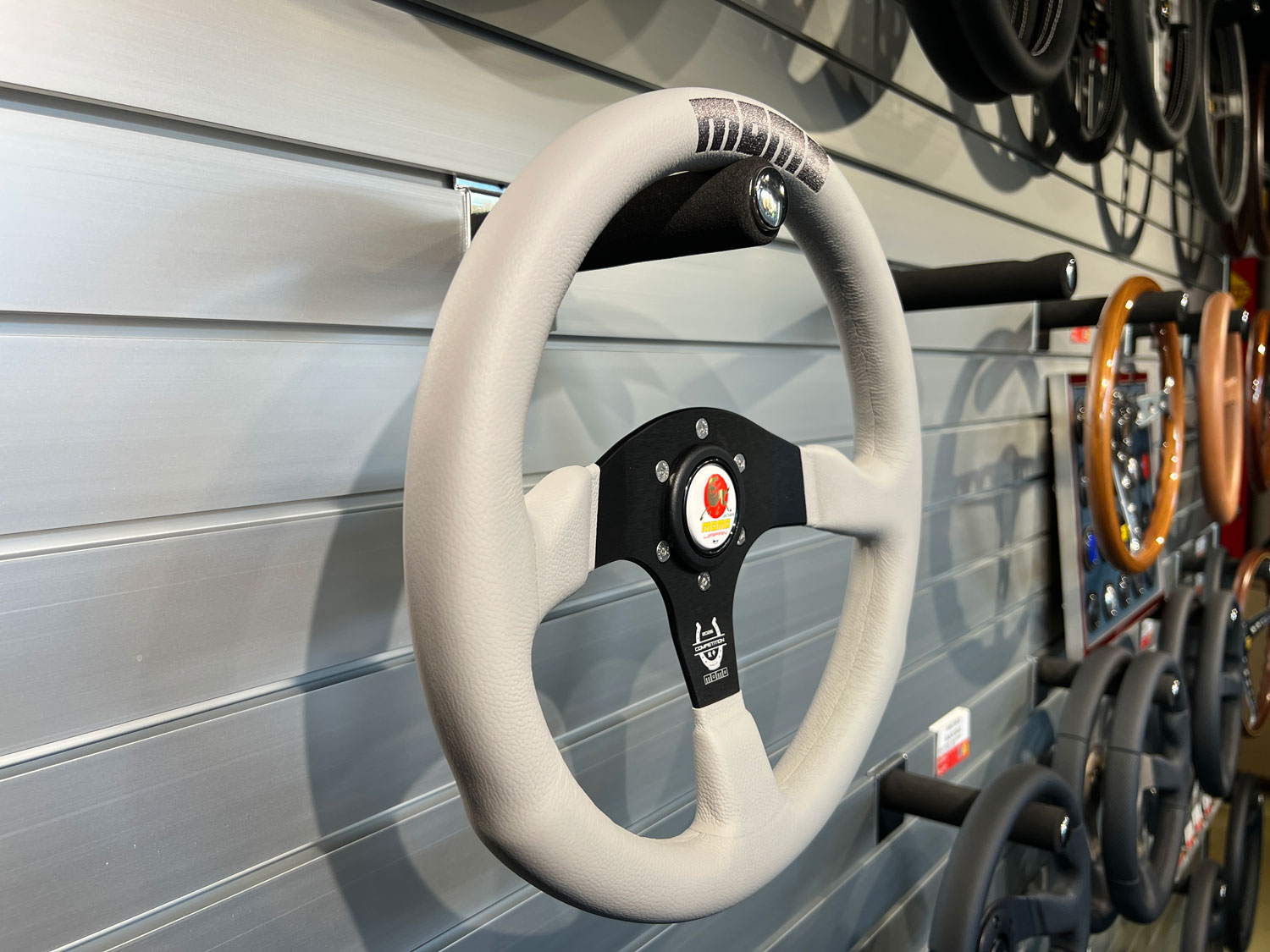 ��MOMO���ƥ����YEAR��ǥ��COMPETITION350 JAPAN LIMITED EDITION 2026