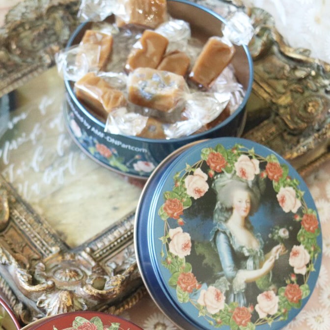 マリーアントワネット ルドゥーテ キャラメル 8粒 丸缶 マリーアントワネット エリザベート ル ボヌール パリス マリーアントワネット ルドゥーテ キャラメル 8粒 丸缶 マリーアントワネット エリザベート ル ボヌール パリス