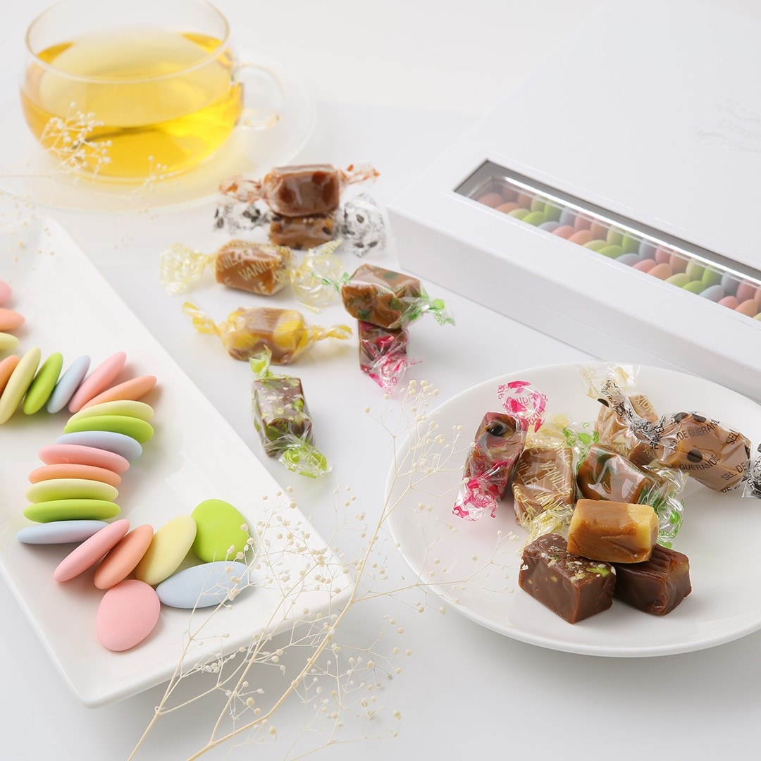 ＃フランス産 ドラジェ アソートボックス B ( ドラジェ ＋ キャラメル 8フレーバー×2粒 )