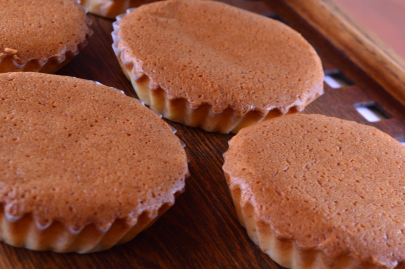 マドレーヌ シャルビー マーティ 蜂 アート作品 マドレーヌ シャルビー マーティ 蜂 アート作品 ウォーホル、バスキア