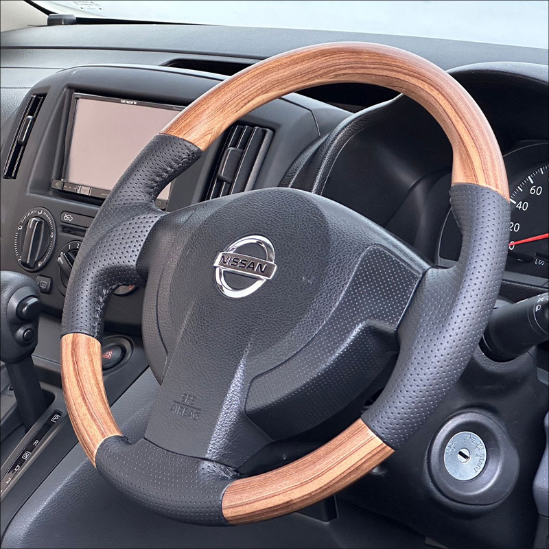 NV200 バネット ステアリング