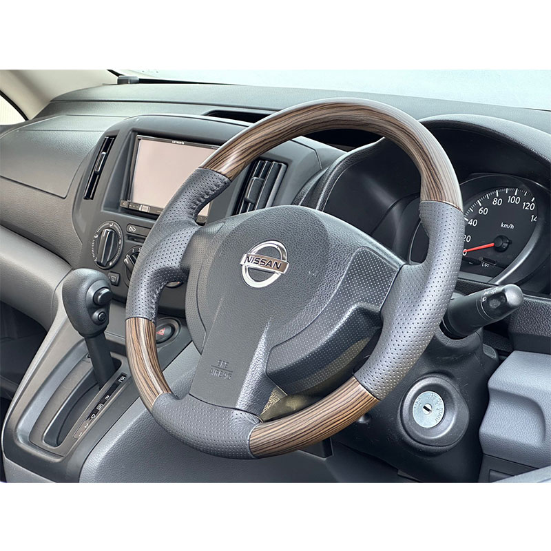 NV200 バネット ステアリング