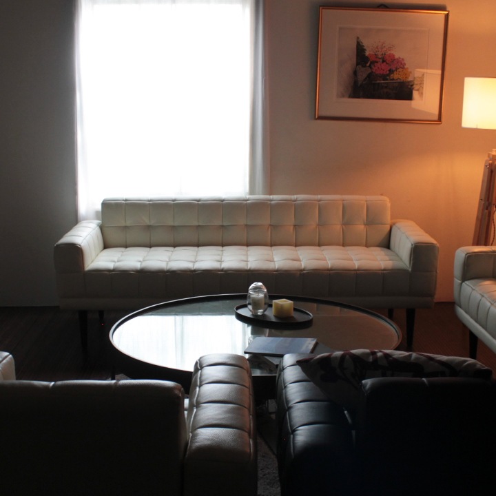 ソファ ソファー 革 レザー 本革 3人掛けソファ ダイニングソファ ラウンジソファ コンパクト ローバック 応接ソファ シンプル 会議室 オフィス 待合室 ロビー ホワイト Lelax Quadro リラックス クアドロ 幅185cm 本革 半革 厚革1.5mm厚