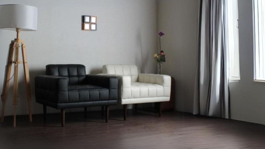 ソファ ソファー 革 レザー 本革 1人掛けソファ ダイニングソファ ラウンジソファ コンパクト ローバック シンプル 応接ソファ 会議室 オフィス 待合室 ロビー 黒 ブラック Lelax Quadro リラックス クアドロ 幅81cm 本革 半革 1mm厚