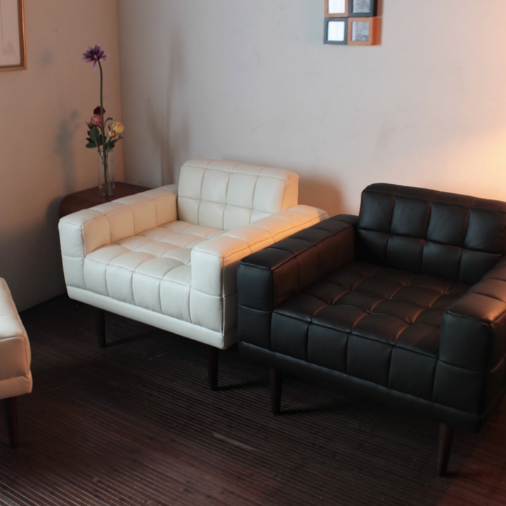 ソファ ソファー 革 レザー 本革 1人掛けソファ ダイニングソファ ラウンジ コンパクト ローバック 応接ソファ 会議室 オフィス 待合室 ロビー ホワイト イタリア社製ブランド Lelax Quadro リラックス クアドロ 幅81cm 本革 半革 厚革1.5mm厚