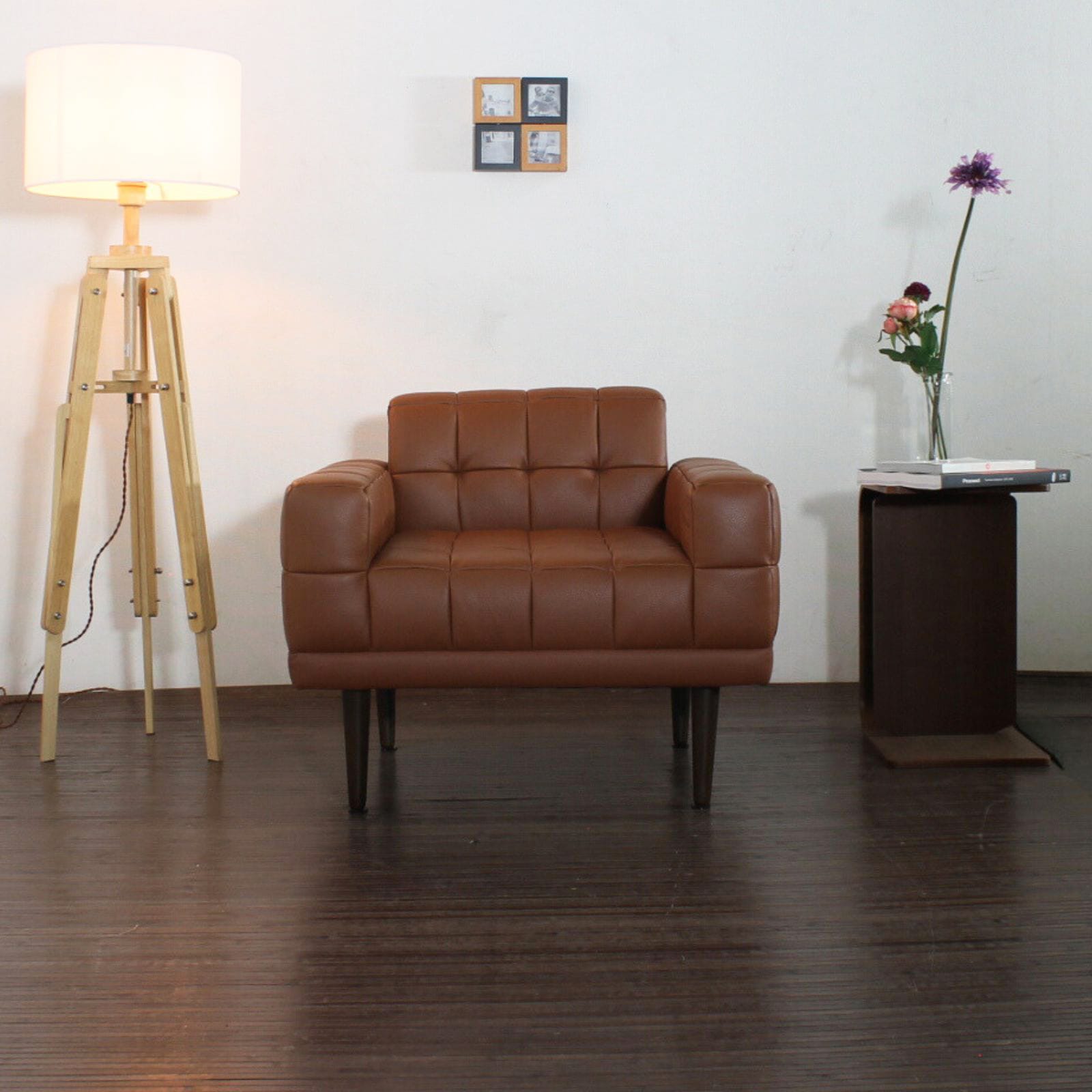 ソファ ソファー 革 レザー 本革 1人掛けソファ ダイニングソファ ラウンジ コンパクト ローバック 応接ソファ 会議室 オフィス 待合室 ロビー ホワイト イタリア社製ブランド Lelax Quadro リラックス クアドロ 幅81cm 本革 半革 厚革1.5mm厚