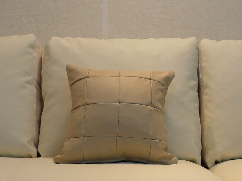 クッション イタリア製 本皮 本皮 総革 革 総皮 皮 座布団 背当て ソファ ソファー シート 本革 本皮 cu3b-35-156 アイボリー  ソファ おすすめ 家具 北欧 インテリア おしゃれ