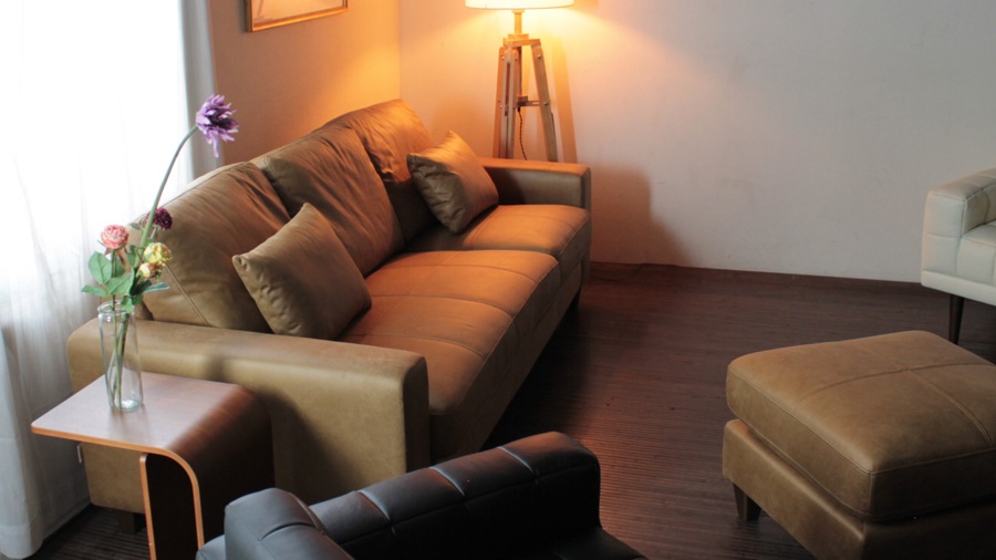 ソファー ソファ カウチソファ 3人掛けソファ コンパクト カウチ コーナー L字 ローバック 3シート シンプル モダン ポケットコイル クッション付き 茶 ブラウン ヴィンテージ調 Lelax Valencia-C リラックス バレンシア 幅198cm 布地 合成皮革