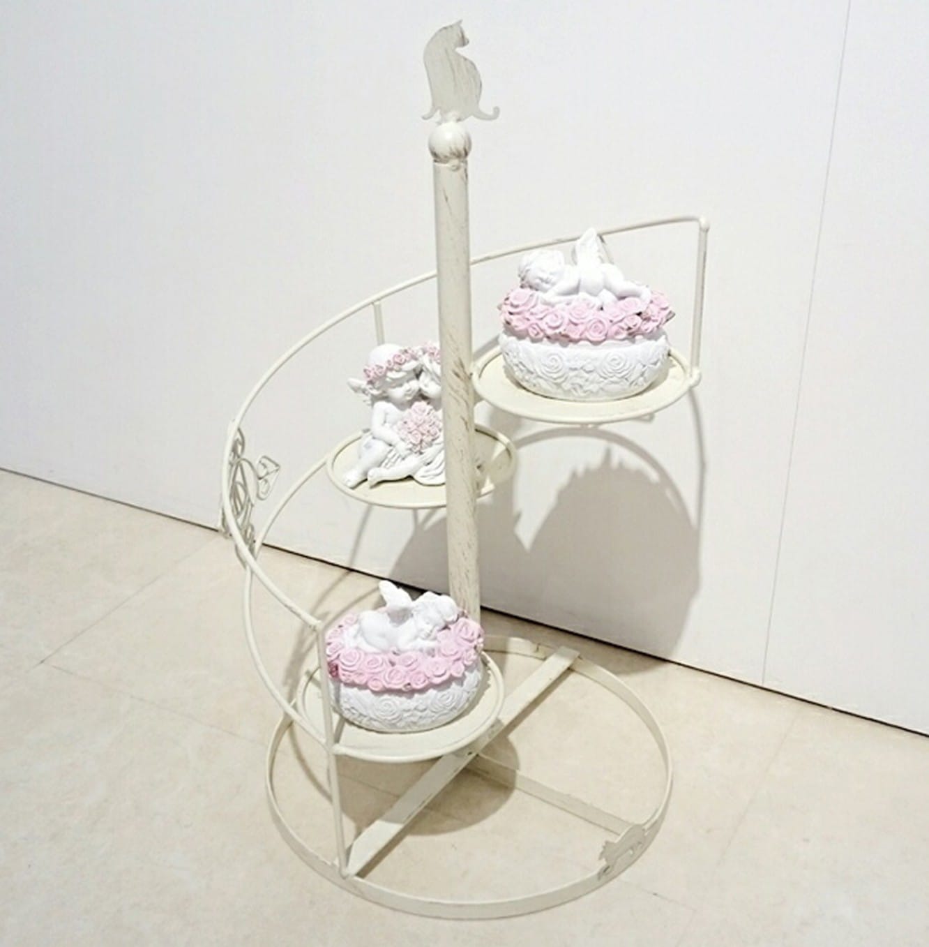 美品❫ 薔薇雑貨 らせん階段