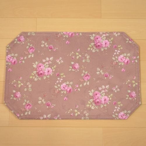 【メール便可】ローズ柄ランチョンマット　撥水加工　【薔薇雑貨　ローズ　テーブルセンター　テーブルクロス　花柄】