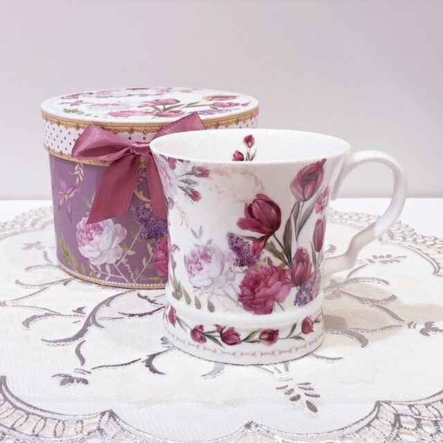 ギフトボックス入りマグカップ　【薔薇雑貨　ローズ雑貨　ティーカップ　食器　グラス　小物入れ　箱　プレゼント　贈答品】