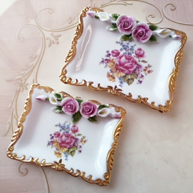 陶花付きトレーＬ　【薔薇雑貨　お皿　食器　陶器　アクセサリートレー　プレート　小物入れ　カトラリー入れ　ロイヤルアーデン】
