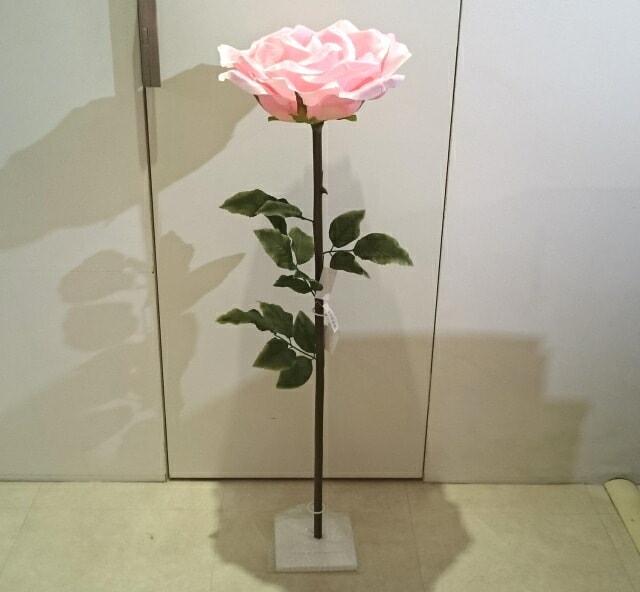 ビッグローズ（小）　ピンク　【薔薇雑貨　ローズ雑貨　造花　大きい薔薇　オブジェ　ギフト　パーティー　贈り物　プレゼント　バラ】