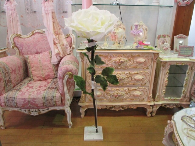 ビッグローズ（小）　ホワイト　【薔薇雑貨　ローズ雑貨　造花　大きい薔薇　オブジェ　ギフト　パーティー　贈り物　プレゼント　バラ】