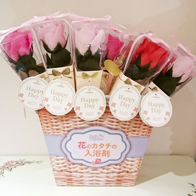 ローズバス　フレグランスブーケ　ミニ　【薔薇雑貨　入浴剤　バスグッズ　フラワーバス　バブルバス　お風呂　ギフト　プレゼント】