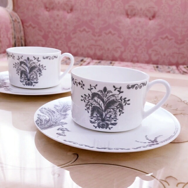 マチルドエム　カップ＆ソーサー　２客セット　【薔薇雑貨　フレンチ　ロココ　ティーセット　コーヒーカップ　アフタヌーンティー】