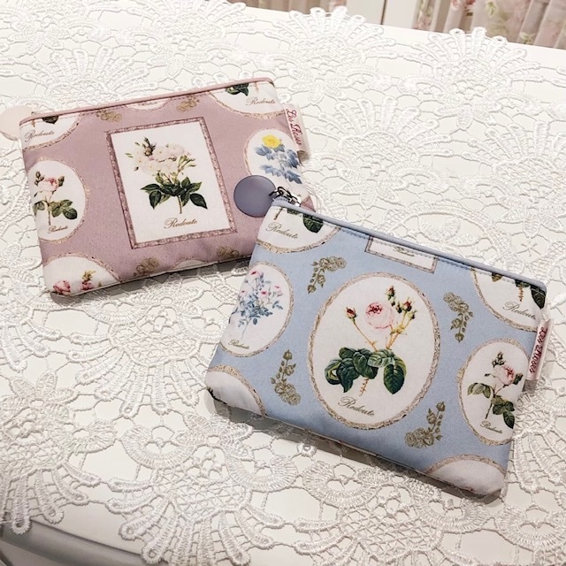 【メール便可】　ルドゥーテフレーム柄ミニティッシュケース付きポーチ　【薔薇雑貨　ローズ雑貨　薔薇柄　お化粧ポーチ　メイクポーチ】