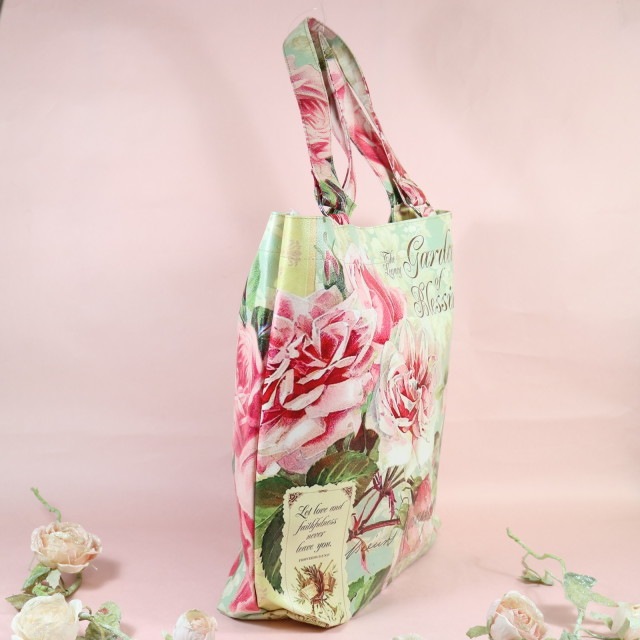 ローズトートバッグ　リング付き　【ショルダーバッグ　サブバッグ　お稽古バッグ　防水　薔薇雑貨　ローズ　バラ　可愛い　プリンセス】