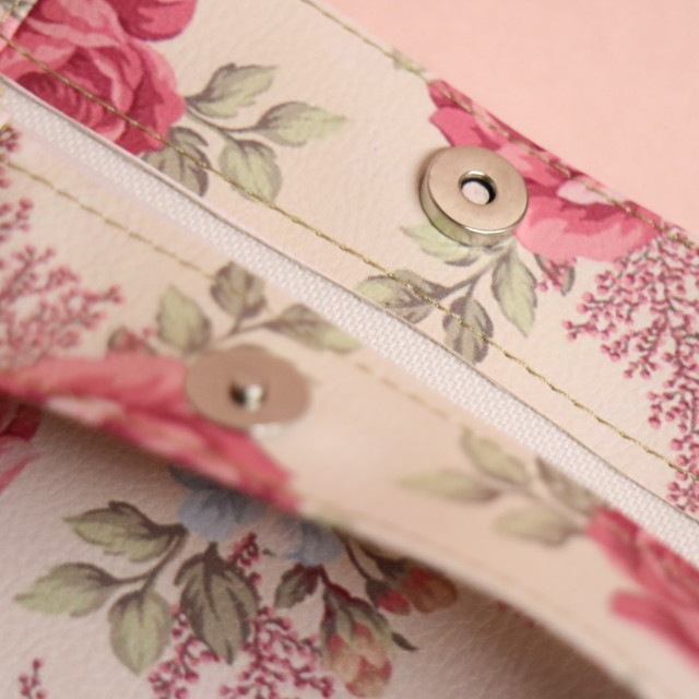 ローズトートバッグ　リング付き　【ショルダーバッグ　サブバッグ　お稽古バッグ　防水　薔薇雑貨　ローズ　バラ　可愛い　プリンセス】