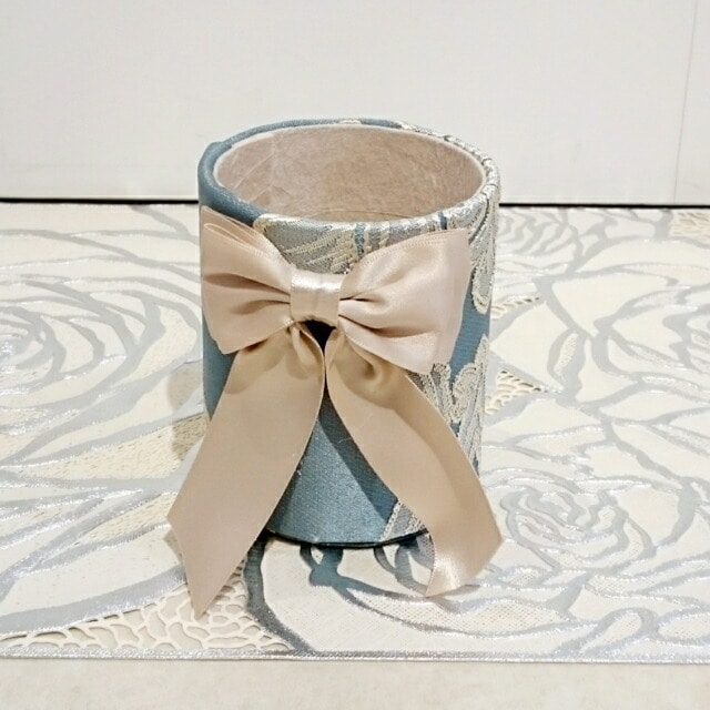 ペンホルダー　オペラブルー　アクアフラワー　【薔薇雑貨　姫系雑貨　プリンセス　小物入れ　ペン立て　カルトナージュ　リボン】