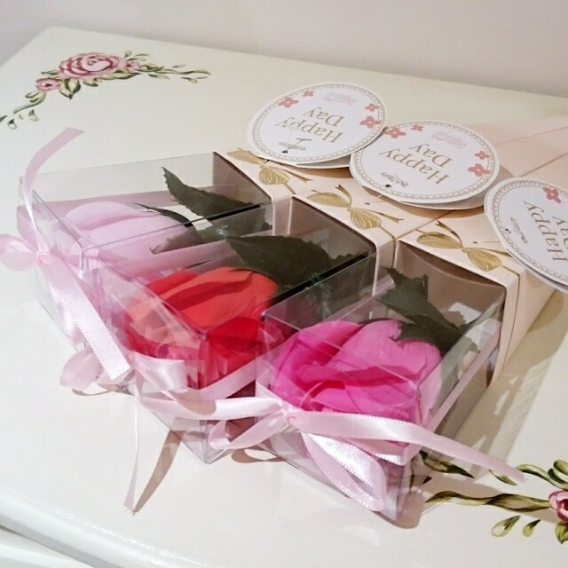 ローズバス　フレグランスブーケ　ミニ　【薔薇雑貨　入浴剤　バスグッズ　フラワーバス　バブルバス　お風呂　ギフト　プレゼント】