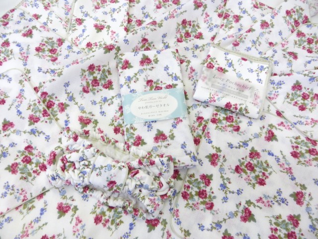 【メール便可】　やわ肌ガーゼフェイスタオル　ナタリア　日本製　【薔薇雑貨　タオル　バス　トイレ　ランドリー　ハンドタオル　贈り物】