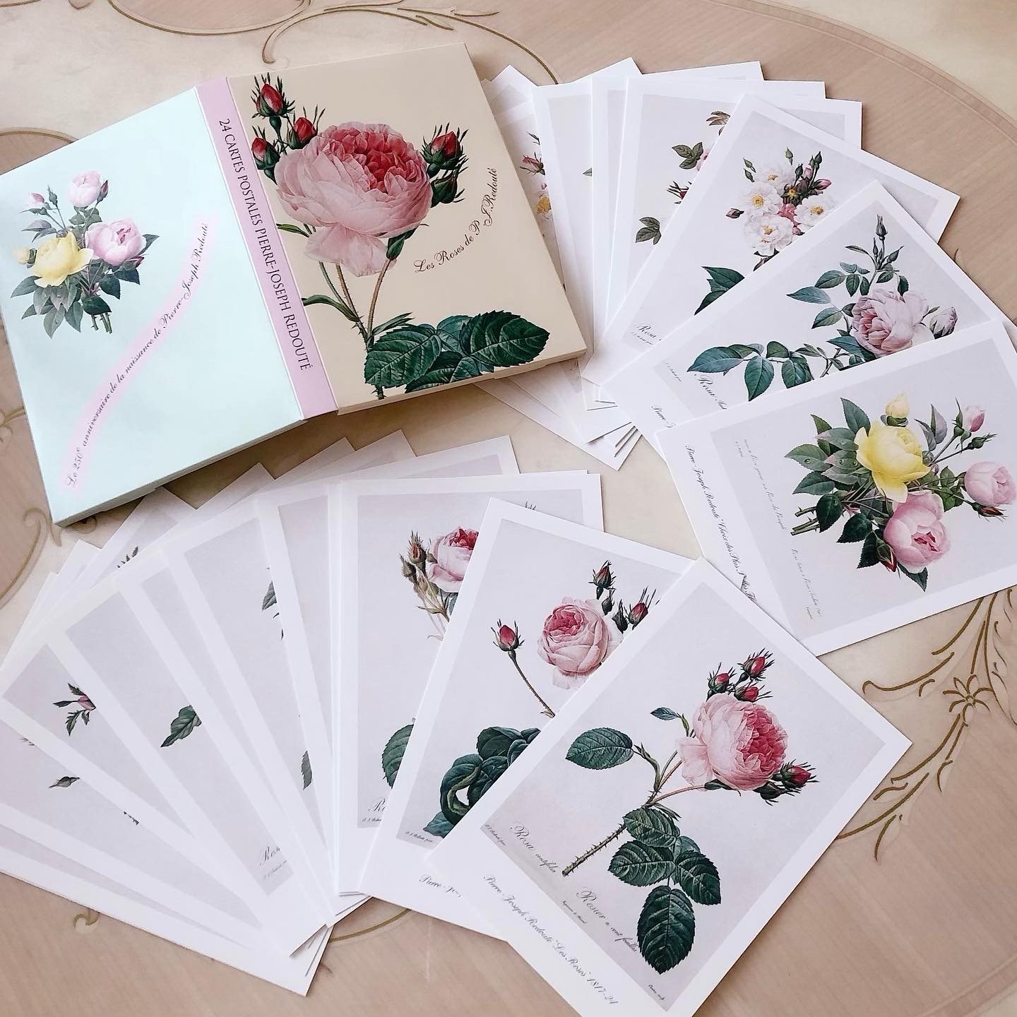 【メール便可】　ルドゥーテポストカードセット（２４枚・ケース入り）　【薔薇雑貨　絵葉書　ハガキ　メッセージカード　グリーティングカード】