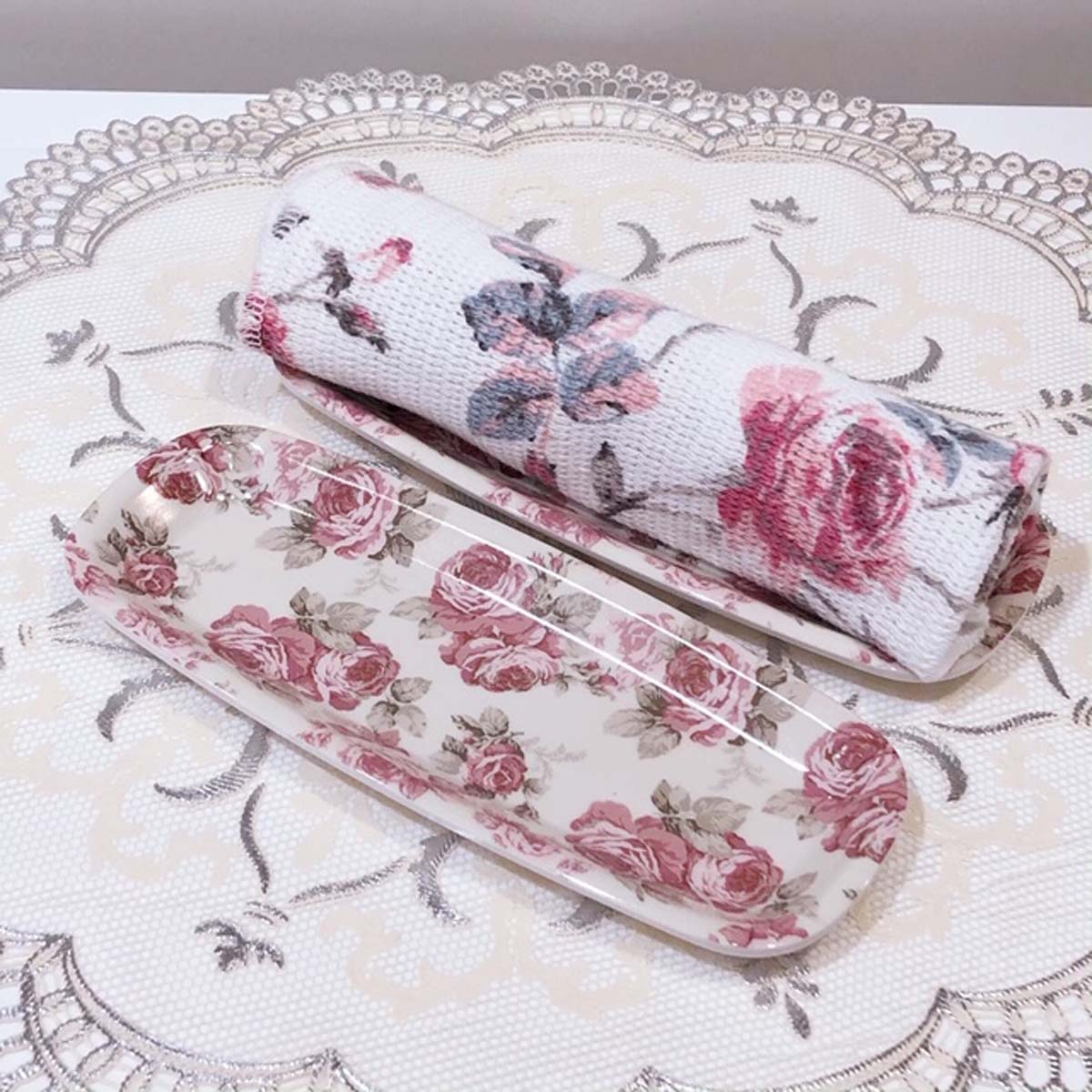 メラミンミニトレー　ルーシー　【薔薇雑貨　ローズ雑貨　キッチン雑貨　メラミン樹脂　耐熱食器　お皿　おしぼりトレー】