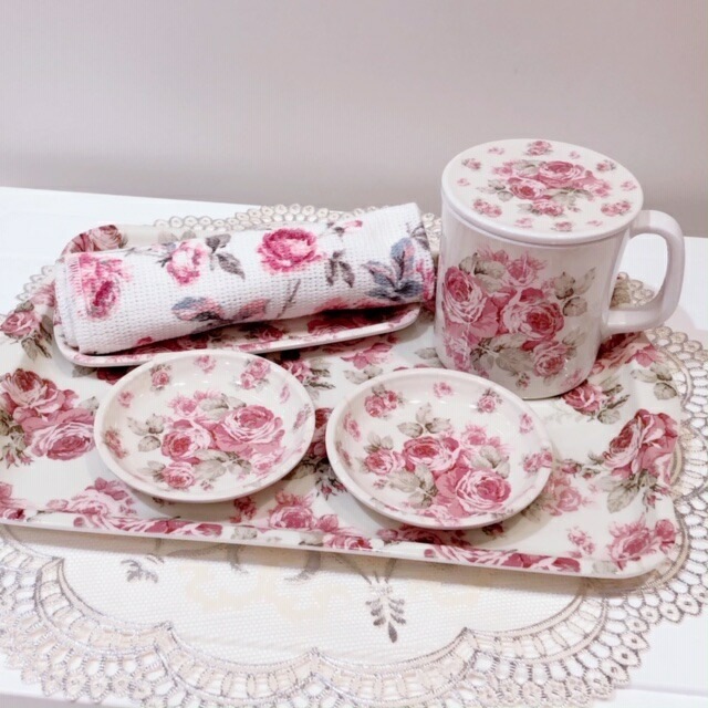 メラミン小皿　ルーシー　【薔薇雑貨　ローズ雑貨　キッチン雑貨　メラミン樹脂　耐熱食器　豆皿　小物入れ】