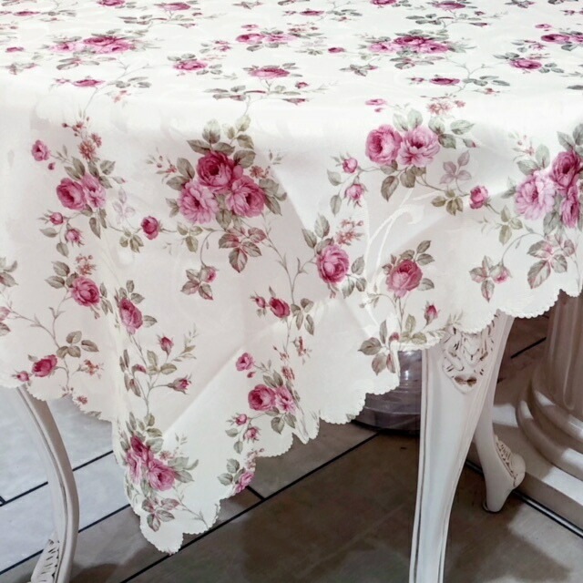 【メール便可】ローズ柄テーブルクロス（９０×９０センチ）　撥水加工　【薔薇雑貨　花柄　トップクロス　テーブルセンター　ランチョンマット　テーブルウェア】