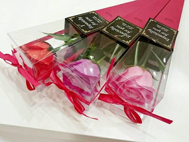 ローズバス　ケリーブーケ（ボルドー）　【薔薇雑貨　入浴剤　バスグッズ　フラワーバス　バブルバス　お風呂　ギフト　プレゼント】