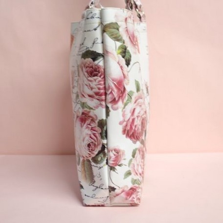 ローズトートバッグ　リング付き　【ショルダーバッグ　サブバッグ　お稽古バッグ　防水　薔薇雑貨　ローズ　バラ　可愛い　プリンセス】