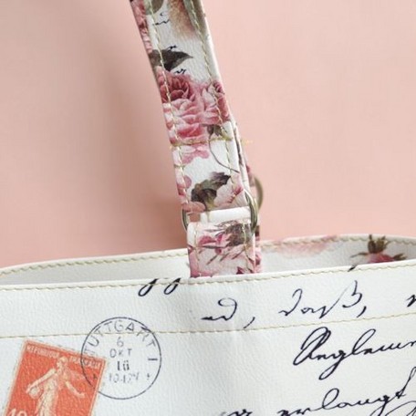 ローズトートバッグ　リング付き　【ショルダーバッグ　サブバッグ　お稽古バッグ　防水　薔薇雑貨　ローズ　バラ　可愛い　プリンセス】