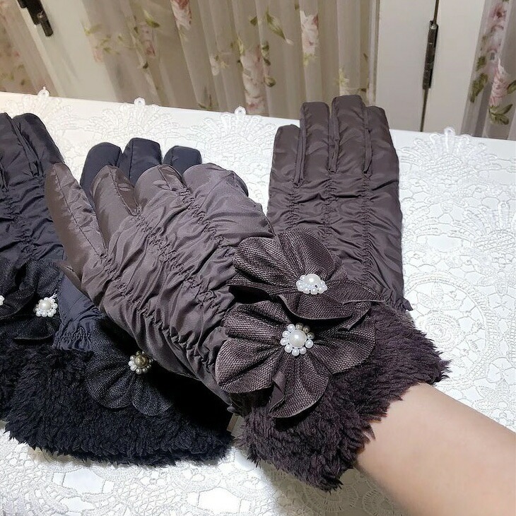【メール便可】　ラユール中綿手袋　【薔薇雑貨　グローブ　アクセサリー　防寒対策　冬小物　ローズ　レース　リボン】
