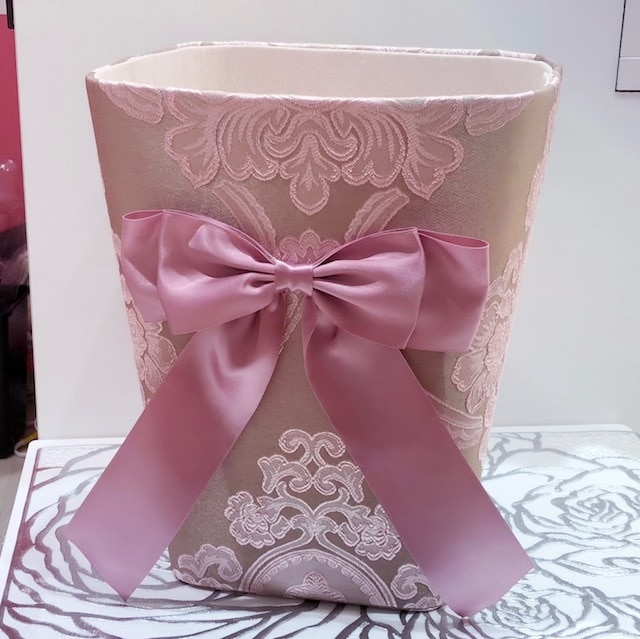 スクエア小物入れ　ピンク　アクアフラワー　【薔薇雑貨　マガジンラック　小物入れ　カルトナージュ　リボン】