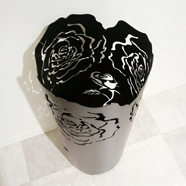 ローズアイアン傘立て　ブラック　【薔薇雑貨　姫系雑貨　プリンセス　かさたて　インテリア雑貨　収納　ガーデン　玄関】