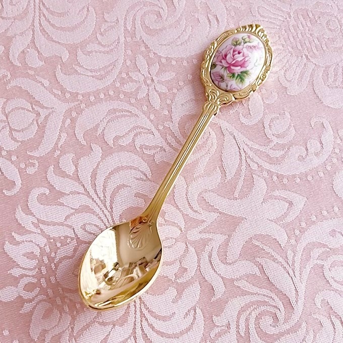 陶器モチーフ付きスプーン　フランセーヌ　日本製　【薔薇雑貨　ローズ雑貨　テーブルウェア　カトラリー　スプーン　陶器　食器　ギフト】