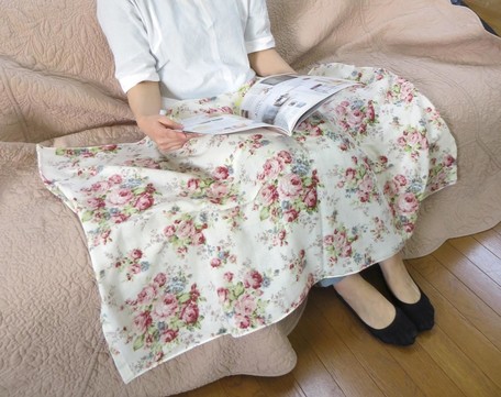 【メール便可】　やわ肌ガーゼバスタオル　マリー　日本製　【薔薇雑貨　タオル　花柄　ハンカチ　ハンドタオル　ひざ掛け　おくるみ　贈り物】