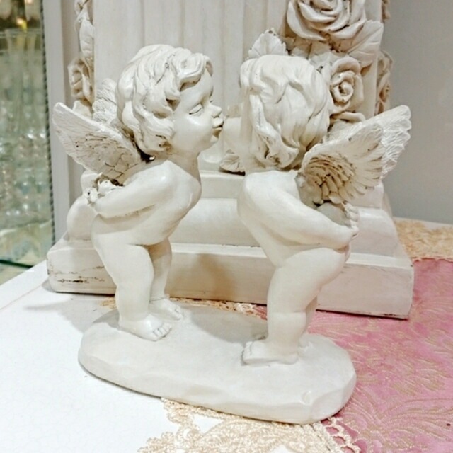 キスエンジェル　ガーデニングレジン　【薔薇雑貨　天使雑貨　エンゼル　天使　プリンセス　ロココ　置物　エクステリア　お祝い　プレゼント】