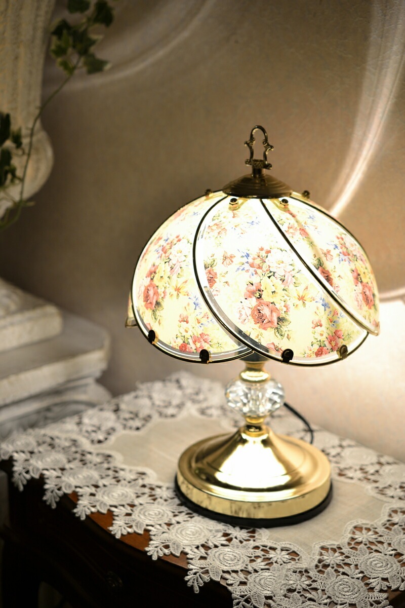 タッチランプL　【薔薇雑貨　ローズ雑貨　姫系雑貨　プリンセス　シャンデリア　タッチセンサー　贈り物　ライト　照明】