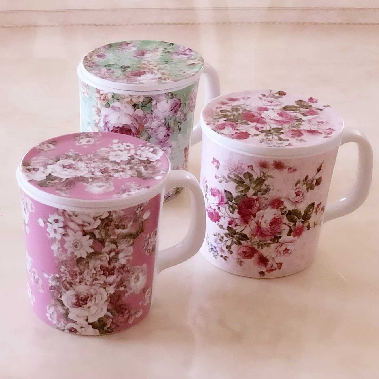 メラミン蓋付きマグカップ【薔薇雑貨　ローズ雑貨　キッチン雑貨　メラミン樹脂　コップ　耐熱食器】