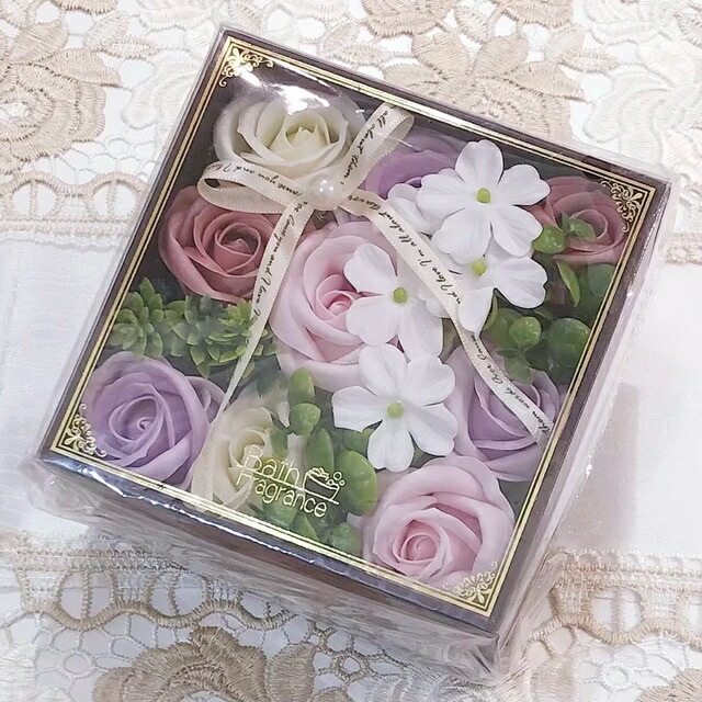 アンティークボックスバロック　パステルピンク　【薔薇雑貨　バスグッズ　バスペタル　フラワーボックス　入浴剤　バブルバス　お風呂　ギフト】