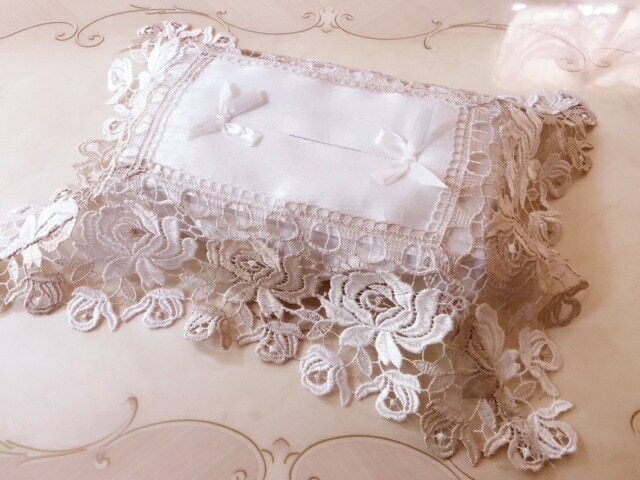 【メール便可】ブリッランテレース　ティッシュボックスカバー　【薔薇雑貨　ローズ　レース　ティッシュケース　クロス　カバー　レース小物　収納】