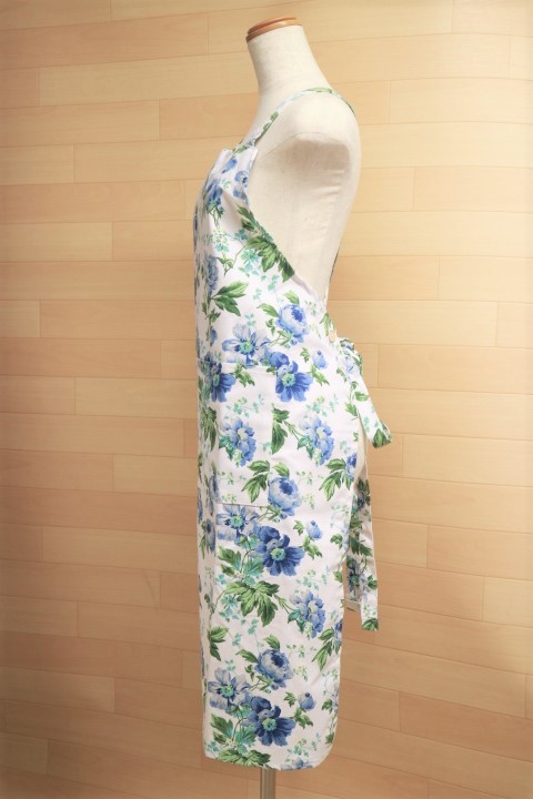 【メール便可】　花柄エプロン　【薔薇雑貨　ローズ　バラ　キッチン雑貨　ルームウェア　ギフト　プレゼント】