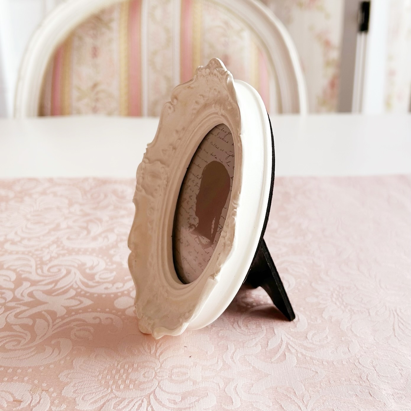 ミニフォトフレーム　オーバル　【薔薇雑貨　姫系雑貨　写真立て　シャビーシック　ロココ　お祝い　プレゼント】