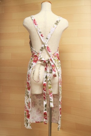 【メール便可】　花柄エプロン　【薔薇雑貨　ローズ　バラ　キッチン雑貨　ルームウェア　ギフト　プレゼント】