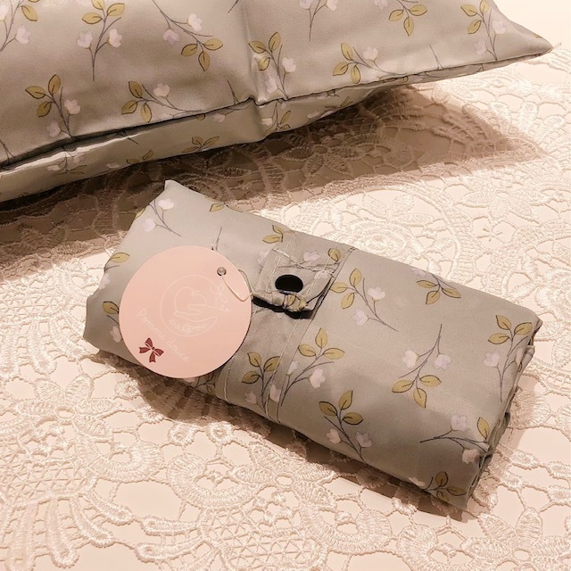 【メール便可】　フリル付きエコバッグ　ポムドゥース　ピンク　【薔薇雑貨　ローズ雑貨　花柄　サブバッグ　レジ袋　お買い物バッグ　ショッピングバッグ】